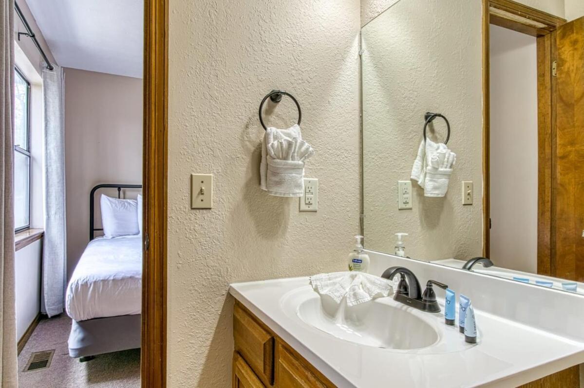 Pinecrest Townhomes-1King-2Queen Unit-Updated Pigeon Forge Extérieur photo