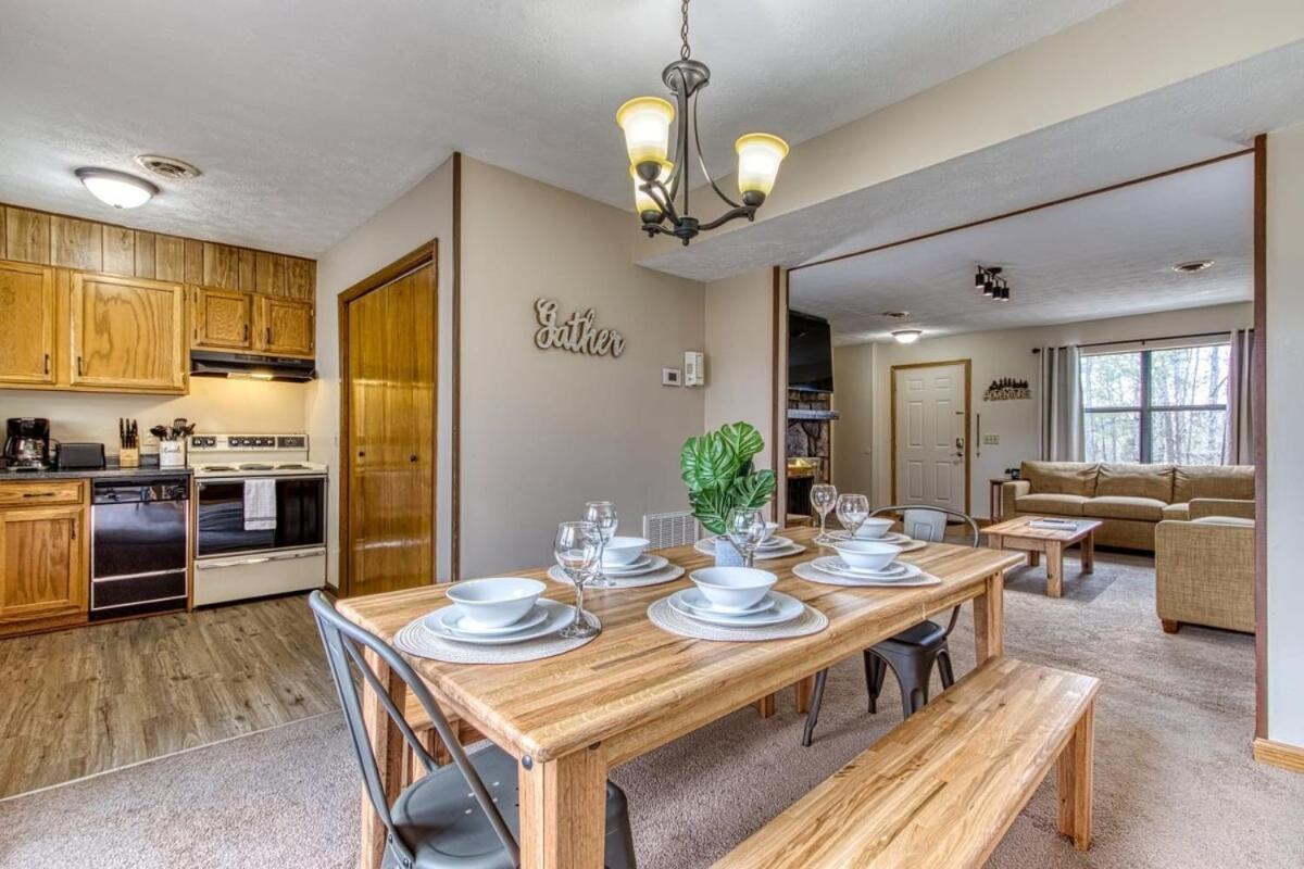 Pinecrest Townhomes-1King-2Queen Unit-Updated Pigeon Forge Extérieur photo